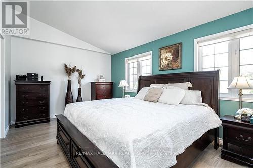 216 Claridge Drive, Ottawa, ON - Indoor Photo Showing Bedroom