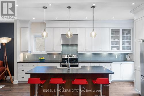 168 Stewart Street, Ottawa, ON - Indoor Photo Showing Kitchen With Double Sink With Upgraded Kitchen