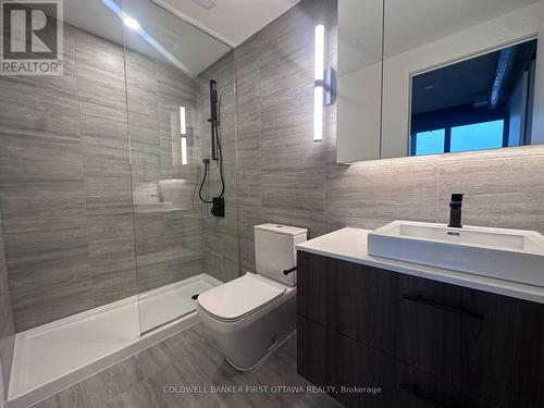 10 James Street, Ottawa, ON - Indoor Photo Showing Bathroom