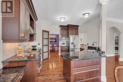 1907 Caprihani Way, Ottawa, ON - Indoor Photo Showing Kitchen