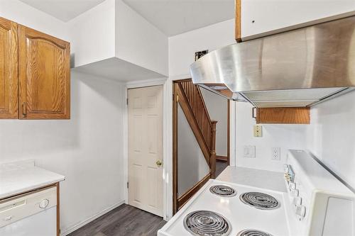 233 Hampton Street, Winnipeg, MB - Indoor Photo Showing Laundry Room