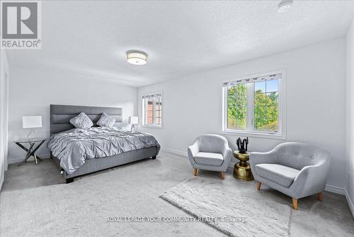 577 Clifford Perry Place, Newmarket, ON - Indoor Photo Showing Bedroom