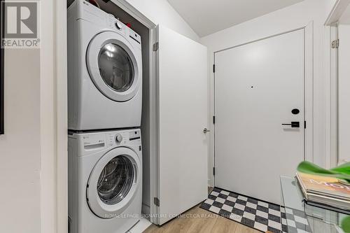 1005 - 8119 Birchmount Road, Markham, ON - Indoor Photo Showing Laundry Room