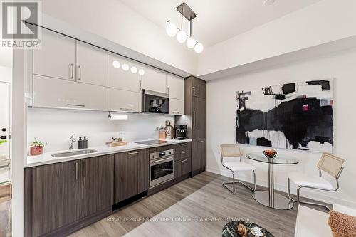 1005 - 8119 Birchmount Road, Markham, ON - Indoor Photo Showing Kitchen