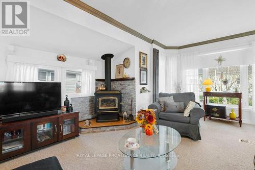 30 Kenneth Boulevard, Quinte West, ON - Indoor Photo Showing Living Room With Fireplace