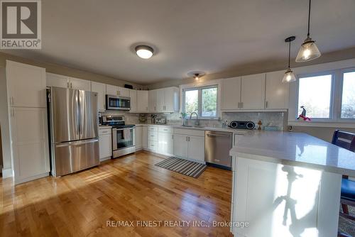 1934 Burbrook Road, Kingston (City North Of 401), ON - Indoor Photo Showing Kitchen