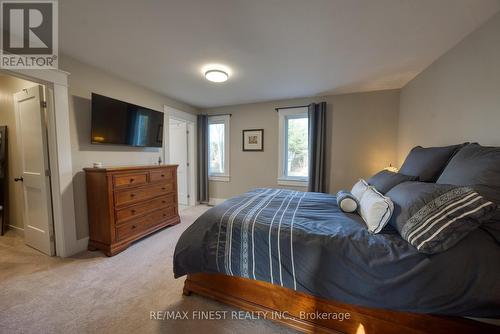 1934 Burbrook Road, Kingston (City North Of 401), ON - Indoor Photo Showing Bedroom