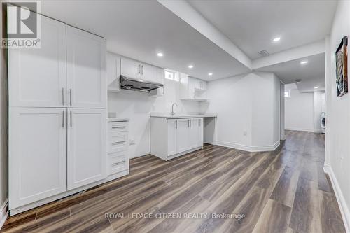 304 Van Dusen Avenue, Southgate, ON - Indoor Photo Showing Kitchen