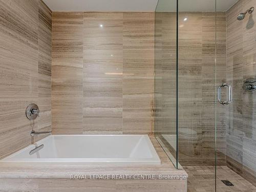 611-170 Avenue Rd, Toronto, ON - Indoor Photo Showing Bathroom