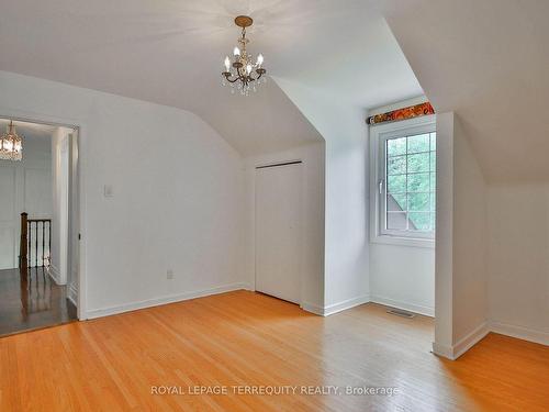 126 Forest Heights Blvd, Toronto, ON - Indoor Photo Showing Other Room