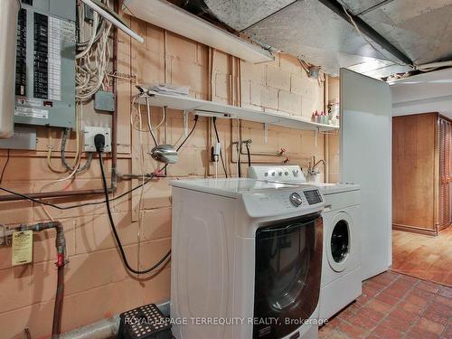 126 Forest Heights Blvd, Toronto, ON - Indoor Photo Showing Laundry Room