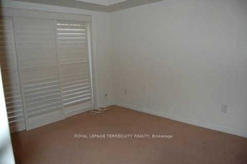 9-3250 Bentley Dr, Mississauga, ON - Indoor Photo Showing Other Room