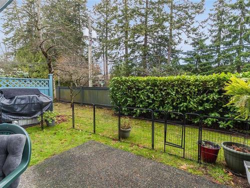 104-3089 Barons Rd, Nanaimo, BC - Outdoor With Backyard