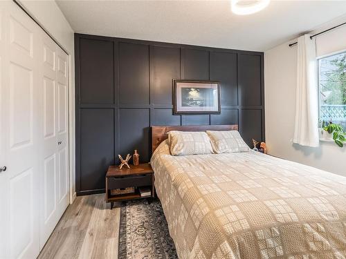 104-3089 Barons Rd, Nanaimo, BC - Indoor Photo Showing Bedroom