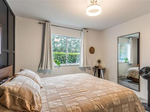 104-3089 Barons Rd, Nanaimo, BC - Indoor Photo Showing Bedroom