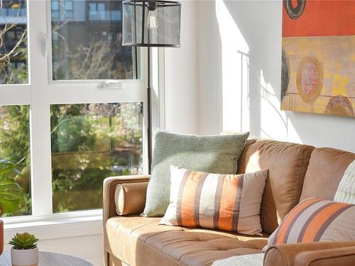 209-745 Travino Lane, Saanich, BC - Indoor Photo Showing Living Room