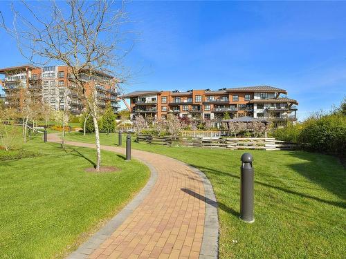 209-745 Travino Lane, Saanich, BC - Outdoor