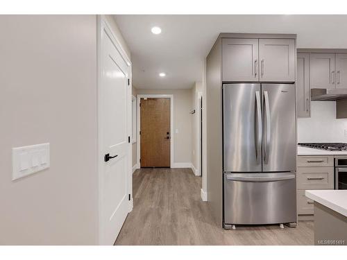 401-741 Travino Lane, Saanich, BC - Indoor Photo Showing Kitchen