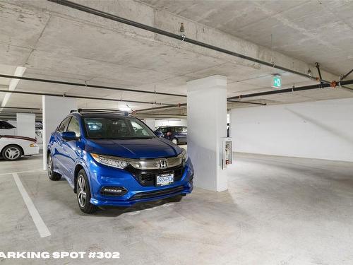 401-741 Travino Lane, Saanich, BC - Indoor Photo Showing Garage