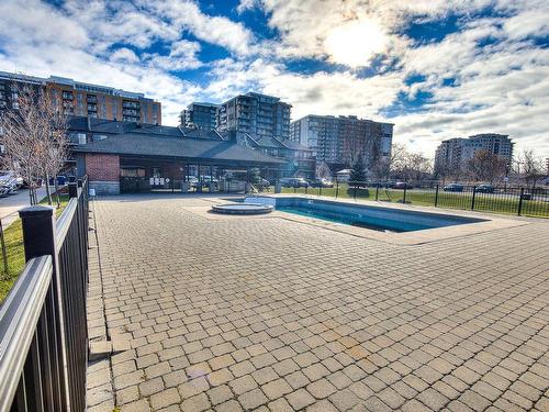 Pool - 3610 Rue Elsa-Triolet, Laval (Chomedey), QC - Outdoor