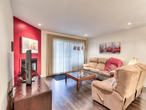 Living room - 3610 Rue Elsa-Triolet, Laval (Chomedey), QC - Indoor Photo Showing Living Room