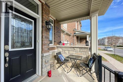 267 Sarah Cline Drive, Oakville, ON - Outdoor