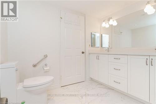 827 - 25 Austin Drive, Markham, ON - Indoor Photo Showing Bathroom