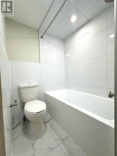 4 - 2 Normandy Drive, Guelph, ON - Indoor Photo Showing Bathroom