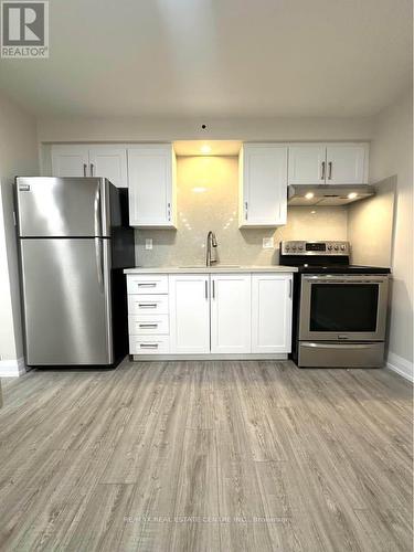 4 - 2 Normandy Drive, Guelph, ON - Indoor Photo Showing Kitchen With Stainless Steel Kitchen