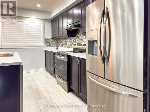 1045 Reflection Place S, Pickering, ON - Indoor Photo Showing Kitchen With Stainless Steel Kitchen With Double Sink With Upgraded Kitchen