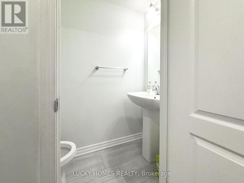 1045 Reflection Place S, Pickering, ON - Indoor Photo Showing Bathroom