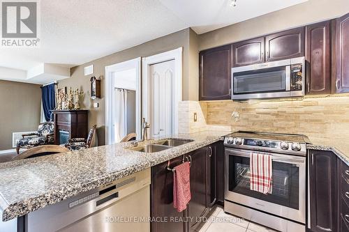 2402 - 6 Dayspring Circle, Brampton, ON - Indoor Photo Showing Kitchen With Double Sink With Upgraded Kitchen