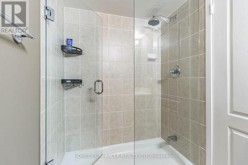 2402 - 6 Dayspring Circle, Brampton, ON - Indoor Photo Showing Bathroom