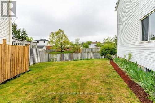 Upper - 48 White Sands Court, Kitchener, ON - Outdoor