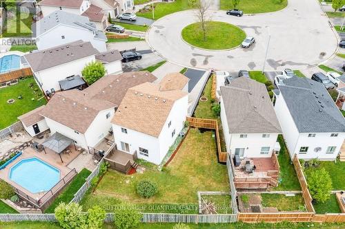 Upper - 48 White Sands Court, Kitchener, ON - Outdoor With View