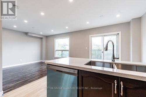 Upper - 48 White Sands Court, Kitchener, ON - Indoor Photo Showing Kitchen