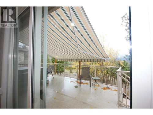 Electric Awning - 1634 Carmi Avenue Unit# 129, Penticton, BC -  With Exterior