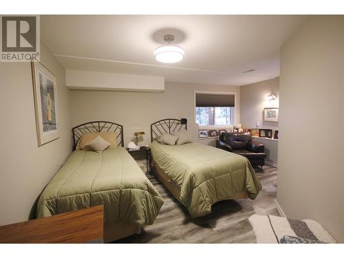 Large lower level bedroom - 1634 Carmi Avenue Unit# 129, Penticton, BC - Indoor Photo Showing Bedroom