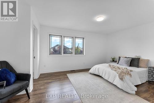 199 Tuliptree Road, Thorold, ON - Indoor Photo Showing Bedroom