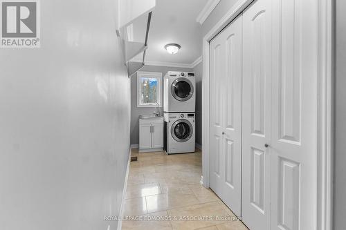 846 Green Lake Road, North Algona Wilberforce, ON - Indoor Photo Showing Laundry Room