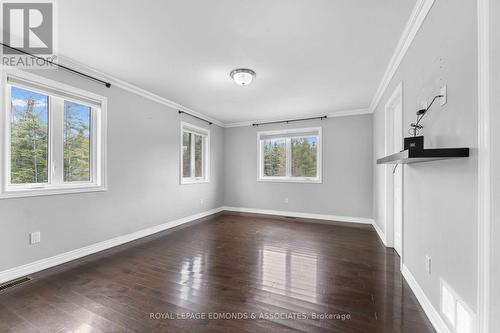 846 Green Lake Road, North Algona Wilberforce, ON - Indoor Photo Showing Other Room