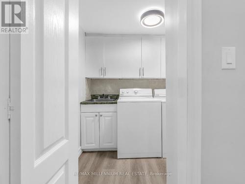 435 Stonegate Avenue, Oshawa, ON - Indoor Photo Showing Laundry Room