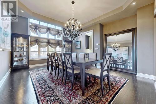 350 Paradelle Drive, Richmond Hill, ON - Indoor Photo Showing Dining Room