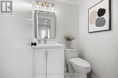 17 Welby Court, Ottawa, ON - Indoor Photo Showing Bathroom