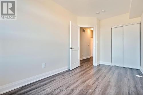 115 - 1569 Rose Way, Milton, ON - Indoor Photo Showing Other Room