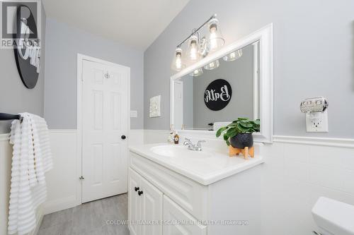 177 Elmore Drive, Halton Hills, ON - Indoor Photo Showing Bathroom