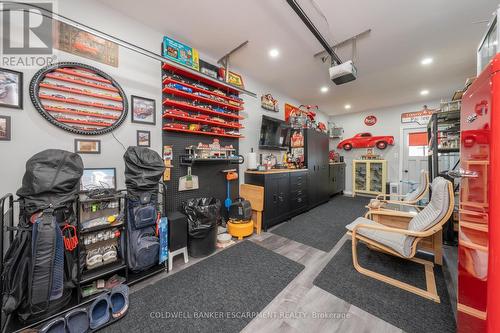 177 Elmore Drive, Halton Hills, ON - Indoor Photo Showing Garage