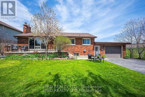 20 Highland Road W, Hamilton, ON - Outdoor With Deck Patio Veranda