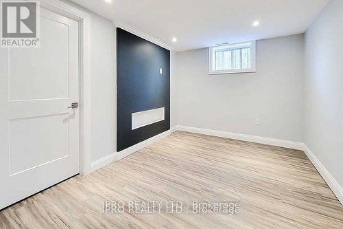 20 Highland Road W, Hamilton, ON - Indoor Photo Showing Other Room