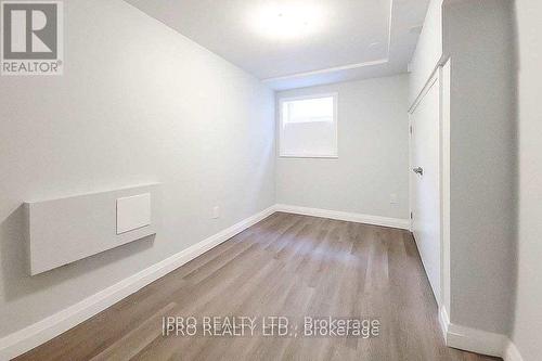 20 Highland Road W, Hamilton, ON - Indoor Photo Showing Other Room